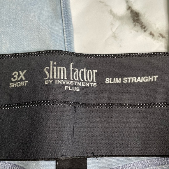 NWT light wash Slim Factor straight 3x Short - Picture 8 of 14